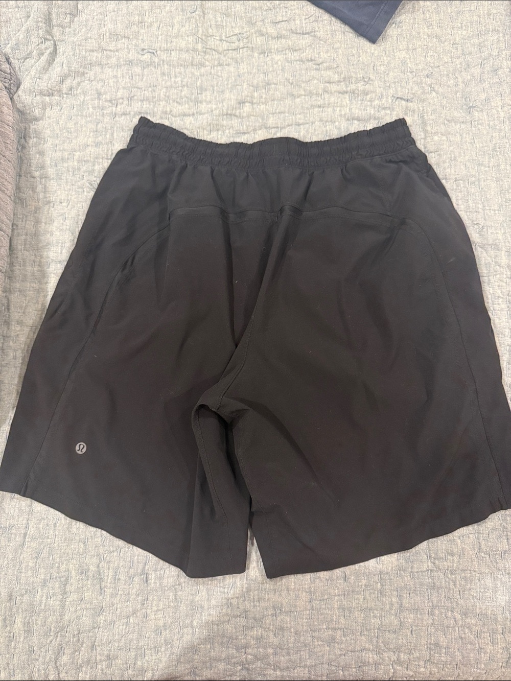 Lululemon men’s pace breaker 9” large - Picture 3 of 4